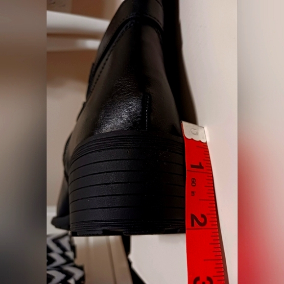 NWT ~ WOMEN'S ST. JOHNS BAY DEMPSY BLACK STACKED HEEL RIDING BOOTS 👢 - Picture 8 of 11